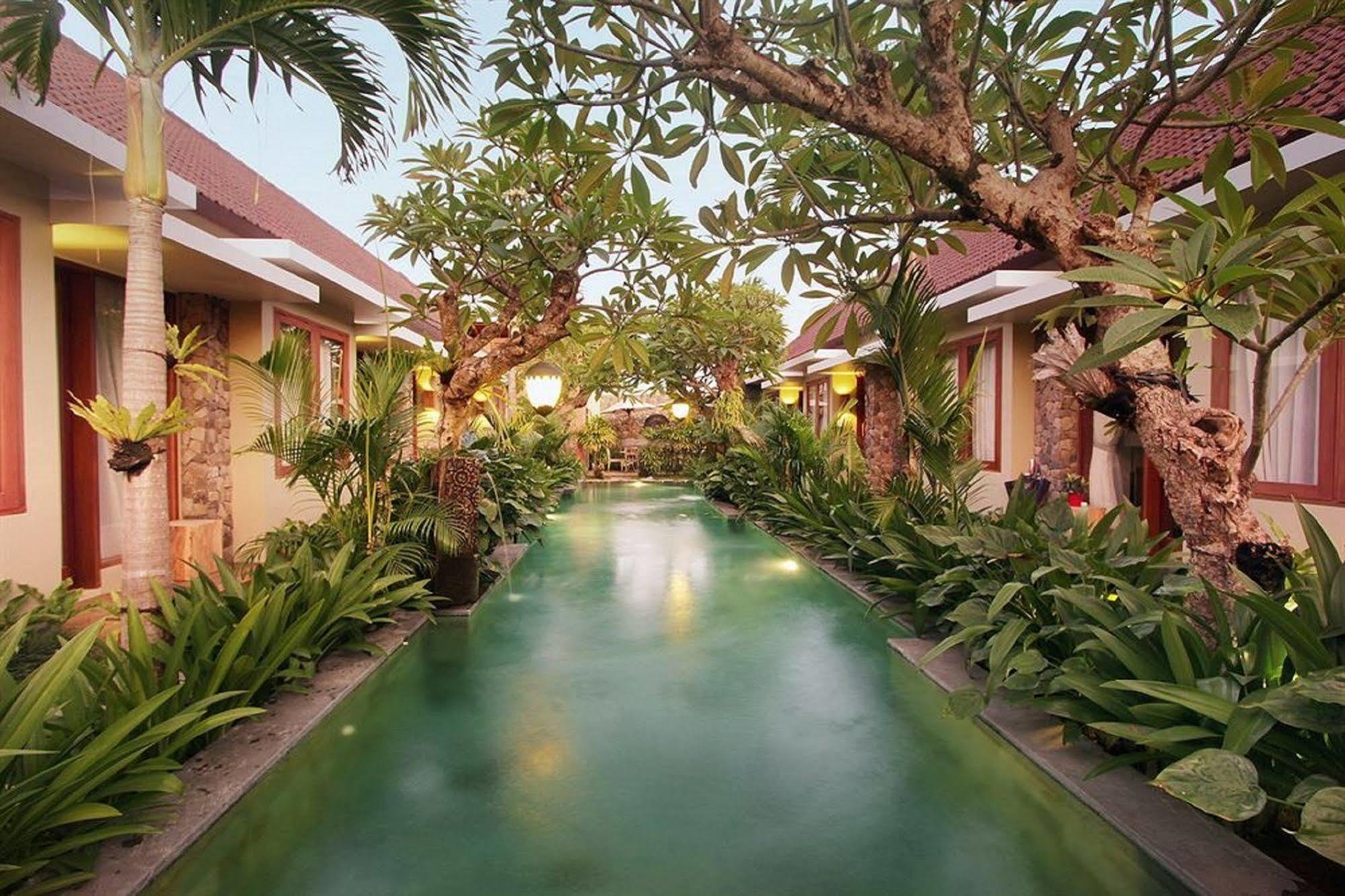 อุมา การัน Hotel กูตา ภายนอก รูปภาพ